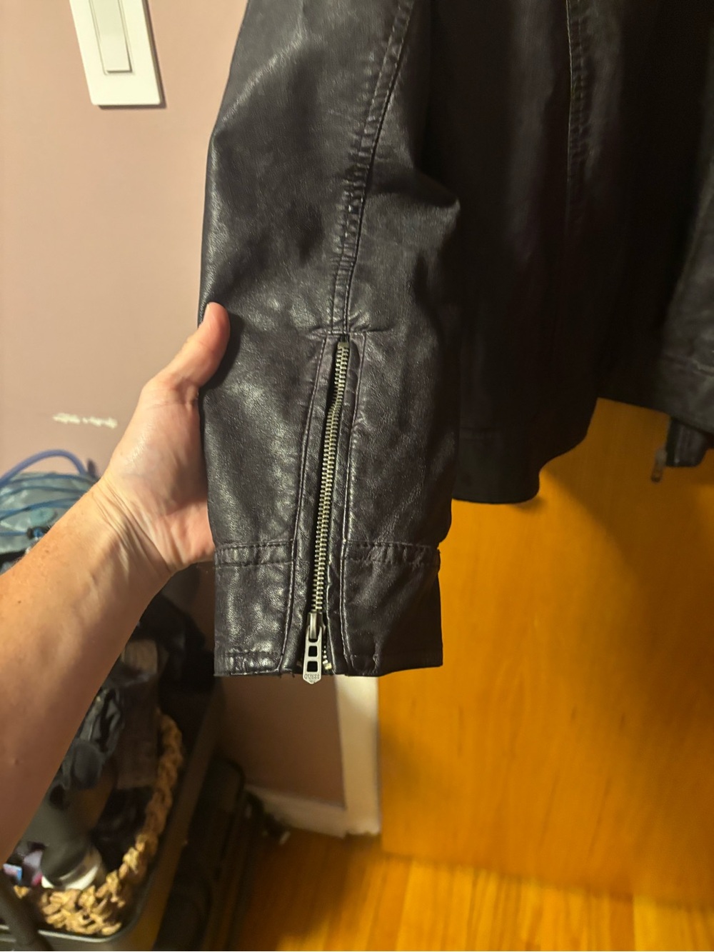 Guess Jacket - Picture 6 of 6